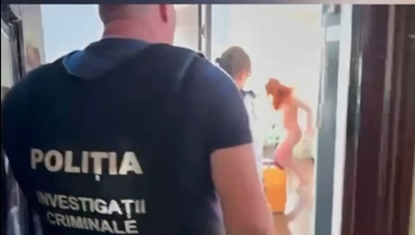  Doi suspecți reținuți în urma unei operațiuni anti-proxenetism organizate de Poliția Română în apartamente deținut de pe raza orașului.